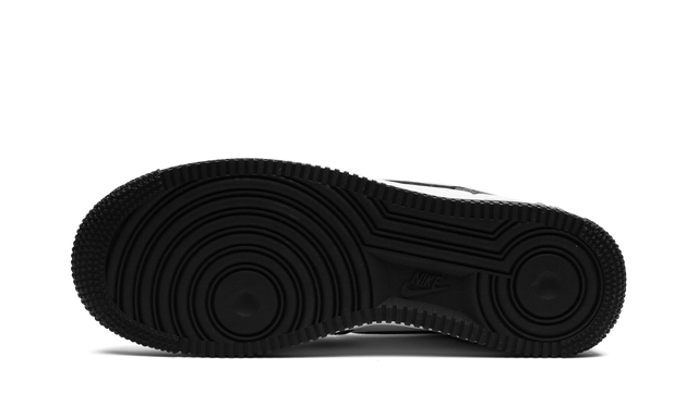 Nike Air Force 1 Panda — view 6