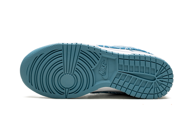 Nike Dunk Low Essential Paisley Pack Worn — view 6