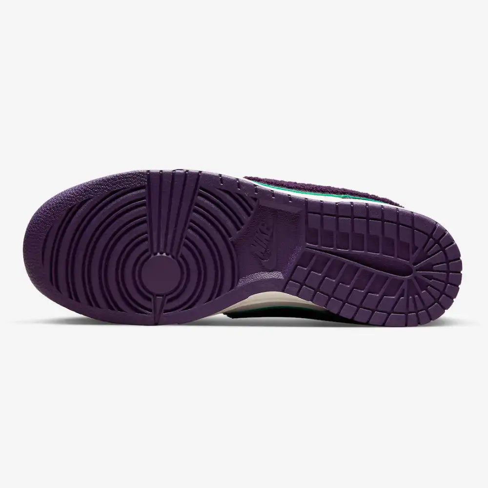 Nike Dunk Low Chenille Swoosh Sail Grand Purple — view 5
