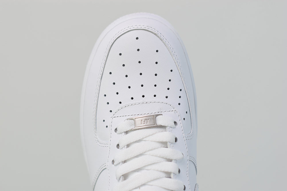Nike Air Force 1 White — view 3
